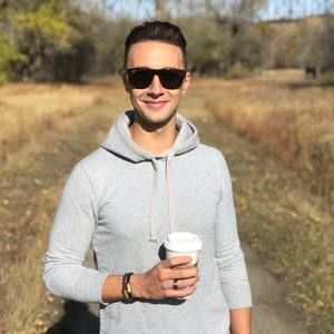 Meet your Posher, Corey